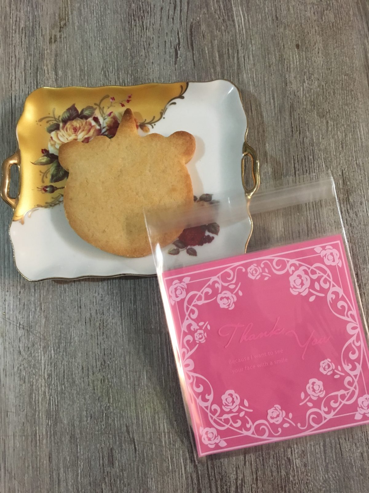 FUNDA ROSADA ENCAJE BLANCO