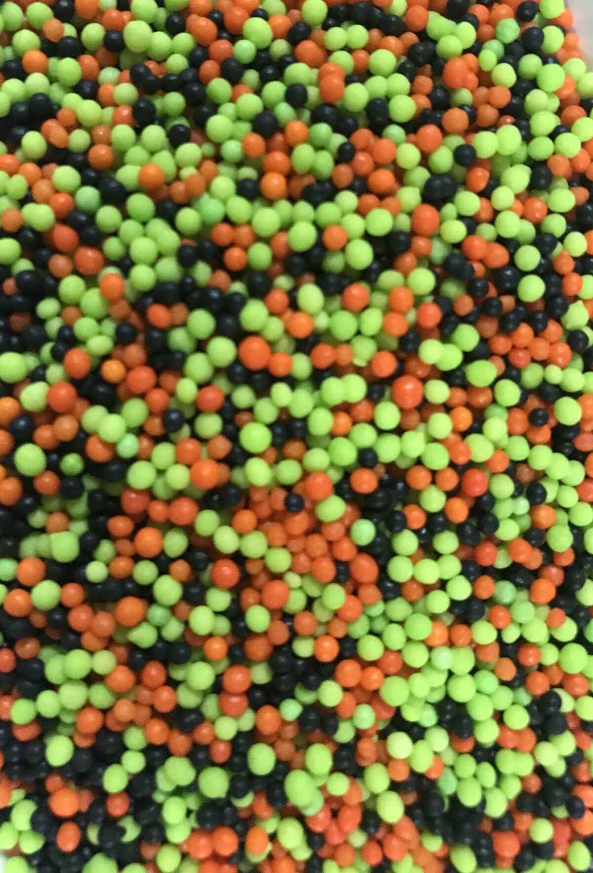 GRAGA NARANJA NEGRA Y VERDE